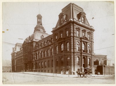 Four Courts gebouw, Twelfth en Clark door Emil Boehl